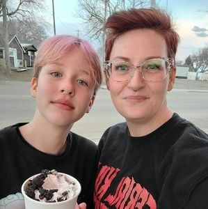 Meet your Posher, Amy